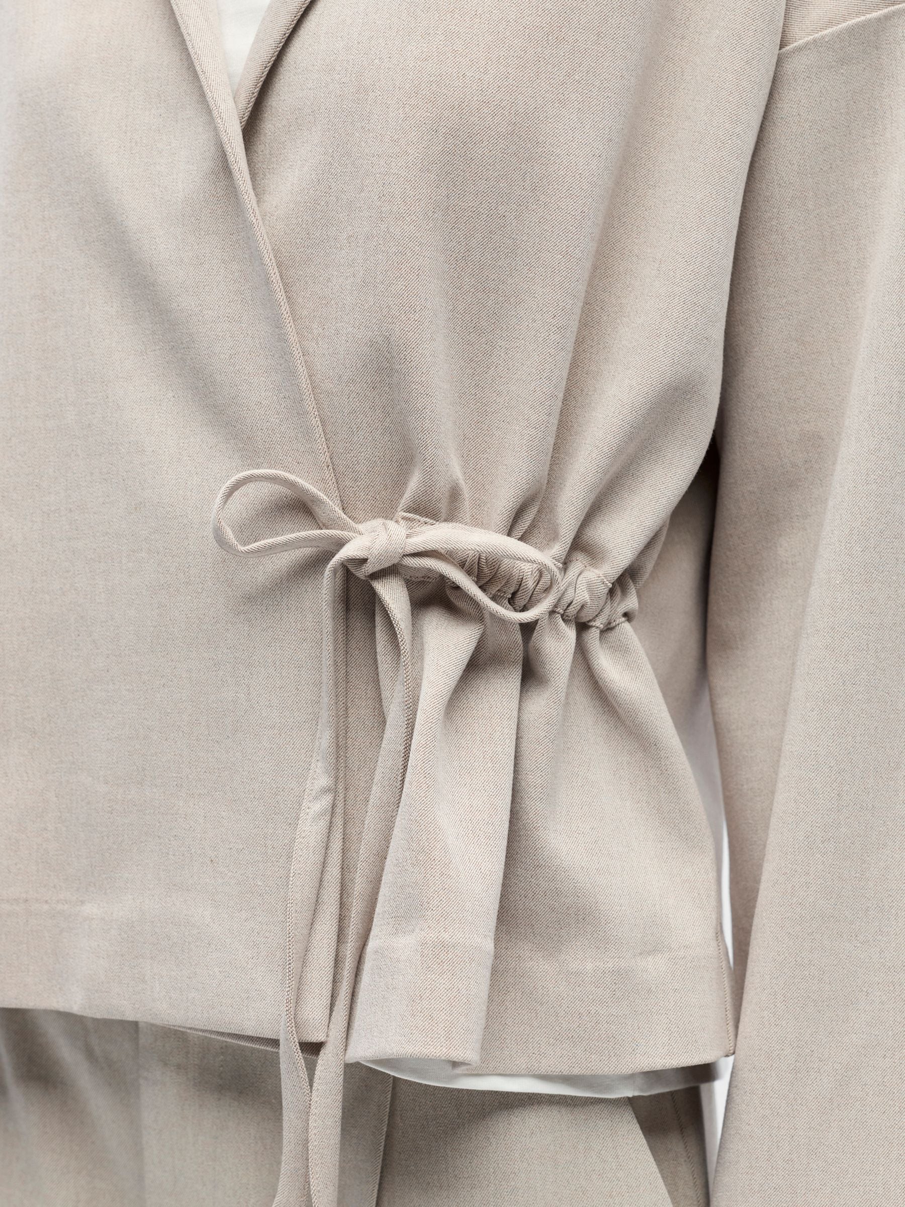 Detail